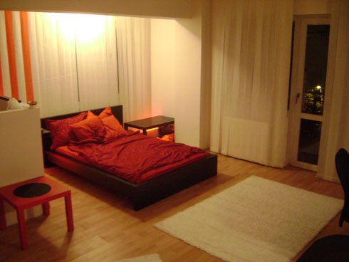red-bedroom